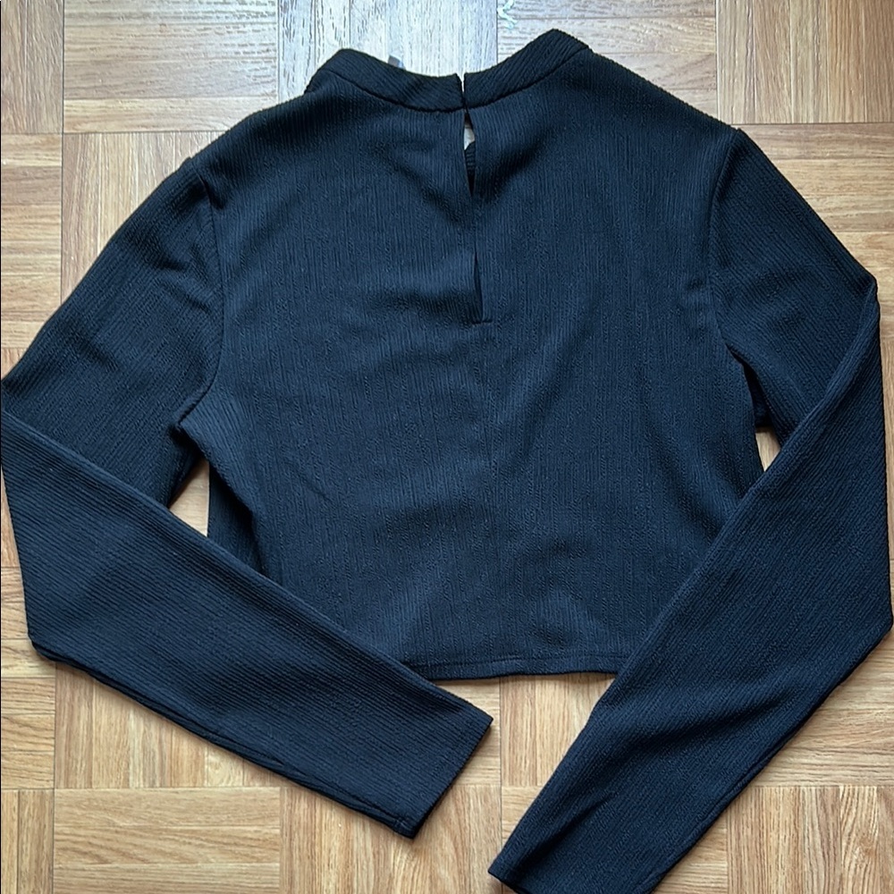 BCBGeneration Ribbed Black Top - Picture 4 of 4